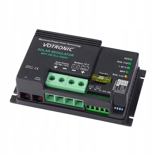 MPP250 DUO DIG 15A контролер за зареждане