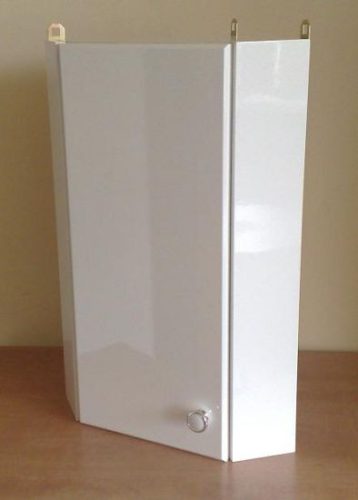 ЪГЛОВ ШКАФ 30