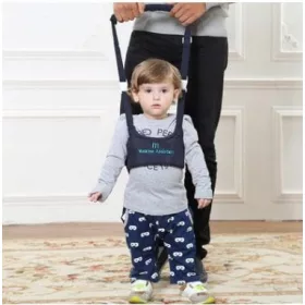    ВРЪГ ДЕЦА СЕ УЧАТ ДА ХОДЯТ ХОДЕЩО МАГЕ