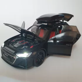    Audi RS6 C8 модел 1:24 отварящи се врати LED звук