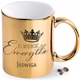    ЗЛАТНА ЧАША ПОДАРЪК ЗА ПЕНСИЯ за пенсионерка ПЕРСОНАЛИЗИРАНА + ИМЕ