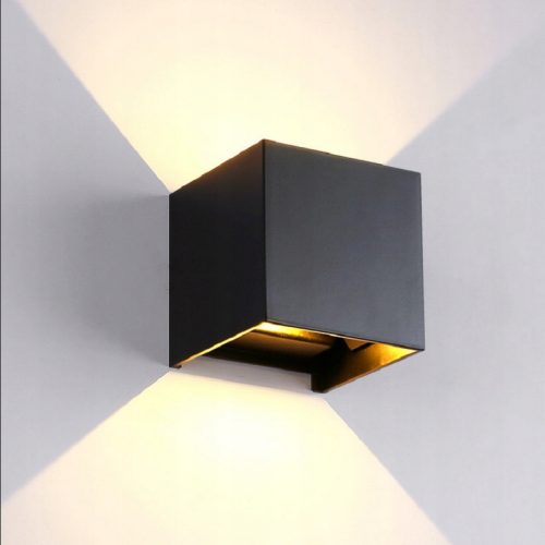  Черна градинска стенна лампа с вграден 7 W LED източник
