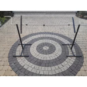    Шиш за печене на агнешко прасенце на скара