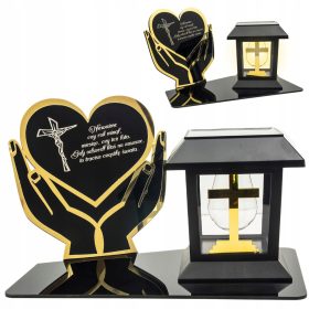   Соларен LED фенер за гроб с персонализирана акрилна основа и декорация от златисти сърца
