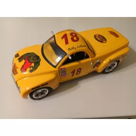    MAISTO 2000 BOBBY LABONTE #18 CHEVROLET SSR CONCEPT HULK NASCAR 1:18