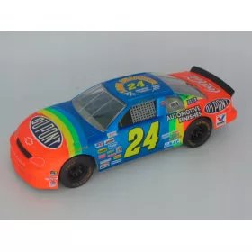    RACING CHAMPIONS 1995 JEFF GORDON #24 CHEVY MONTE CARLO DUPONT NASCAR 1:24
