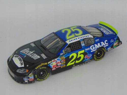  ЕКШЪН 2004 BRIAN VICKERS #25 CHEVY GMAC DITECH ДЕНЯ НА БАЩАТА NASCAR 1:24