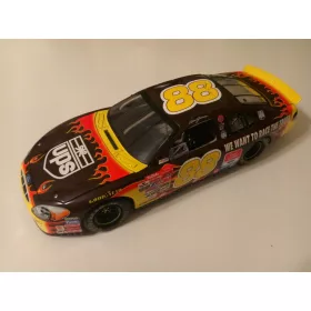    ЕКШЪН 2001 DALE JARRETT #88 FORD TAURUS UPS NASCAR 1:18