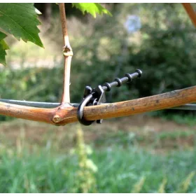    РЕГУЛИРУЕМА ДЪРЖАЧА ЗА РАСТЕНИЯ GUYOT 12 СМ