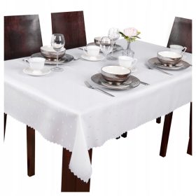    ПОКРИВКА ЗА МАСА УСТОЙЧИВА НА ПЕТНА ОТ ПОЛИРАН ЖАКАР РАЗМЕР 120х220